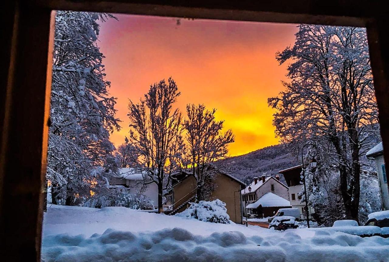 Relais Mont Jura Adults Only Bed & Breakfast Lelex Bagian luar foto