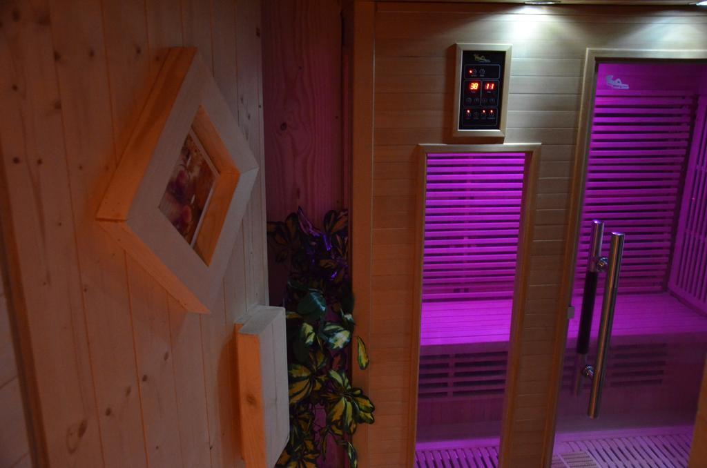 Relais Mont Jura Adults Only Bed & Breakfast Lelex Ruang foto