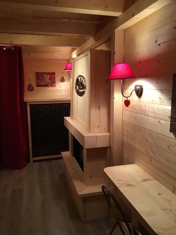 Relais Mont Jura Adults Only Bed & Breakfast Lelex Ruang foto