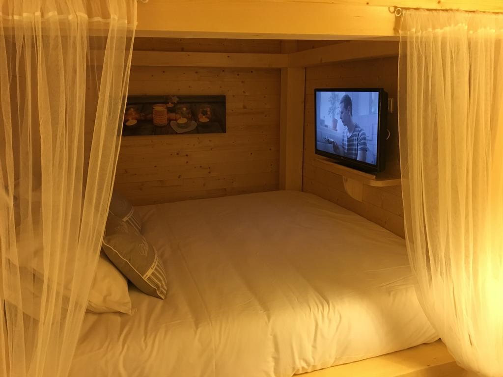 Relais Mont Jura Adults Only Bed & Breakfast Lelex Bagian luar foto